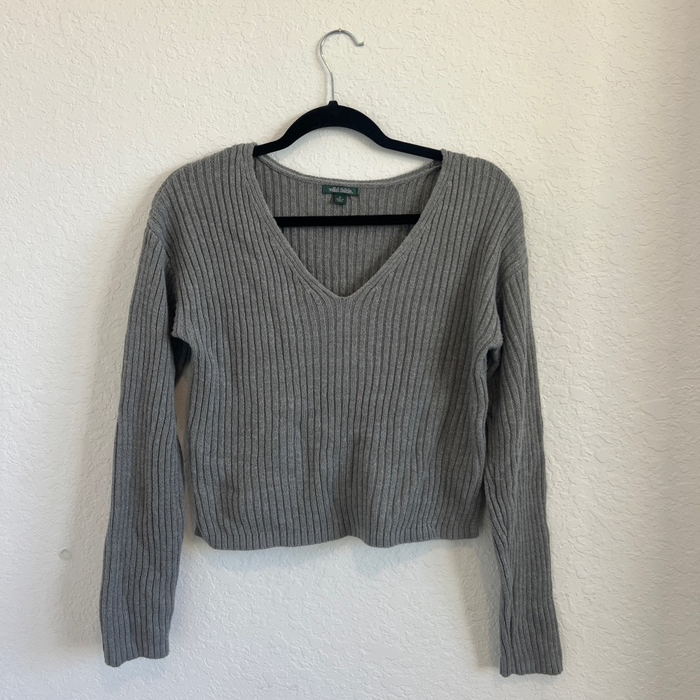 Gray V-Neck Ribbed Sweater